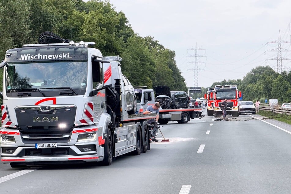 Die Rettungs- und Bergungsarbeiten der Feuerwehr Bottrop dauerten rund eineinhalb Stunden an.