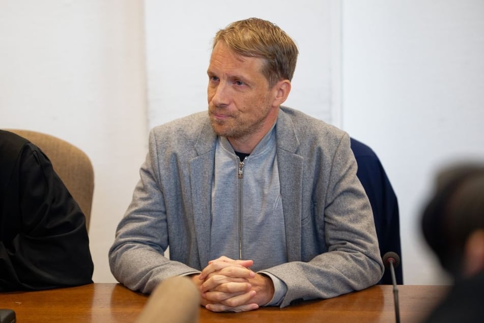 Nicht zuletzt wegen seiner zwei Scheidungen: Gerichtssäle sind Oliver Pocher (47) nicht fremd.