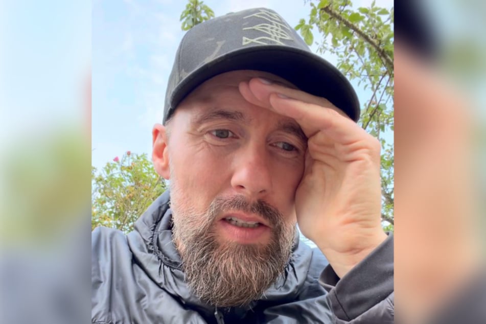 Meeresbiologe Robert Marc Lehmann (43) hat sich nach der Pressekonferenz zur DNA-Analyse von Buckelwal "Timmy" fassungslos gezeigt.