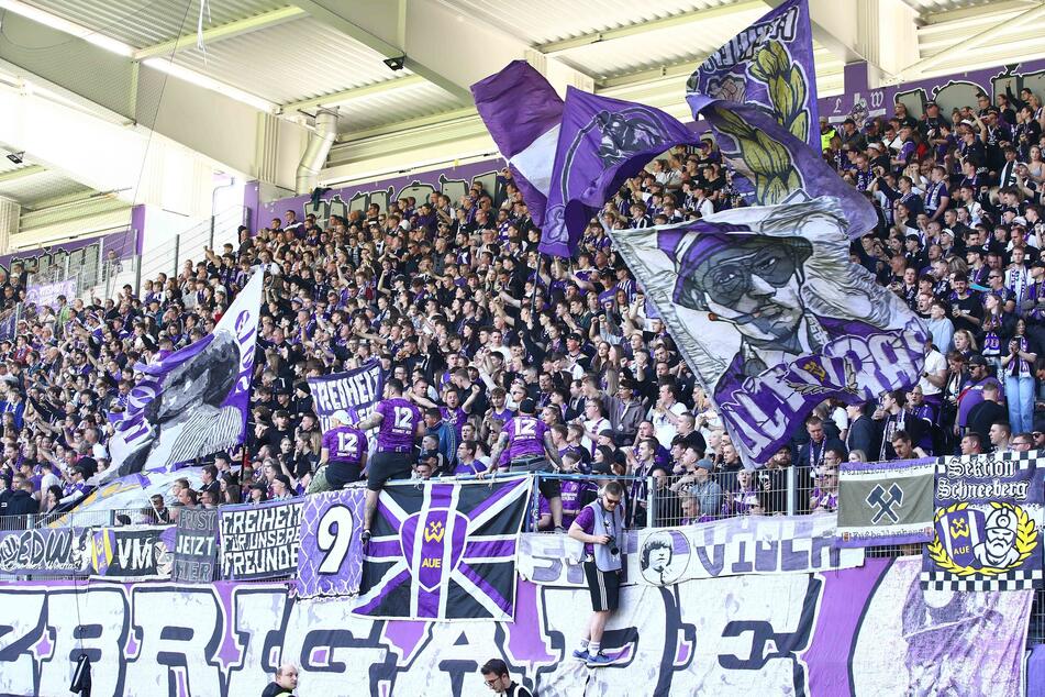 Mehr als 1750 Aue-Fans werden beim Derby am 24. Oktober dabei sein.