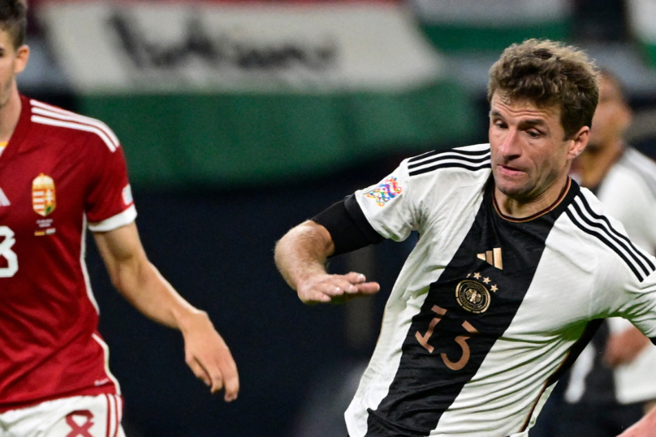 Thomas Müller (33, rechts) gehört bei Deutschlands zu den erfahrensten Spielern und steht gegen Japan auch in der Startelf.