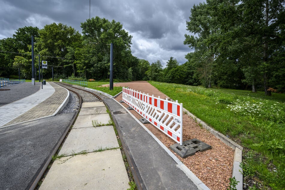 Der Schotterplatz an der Endhaltestelle Schönau könnte der neue P+R-Parkplatz werden.