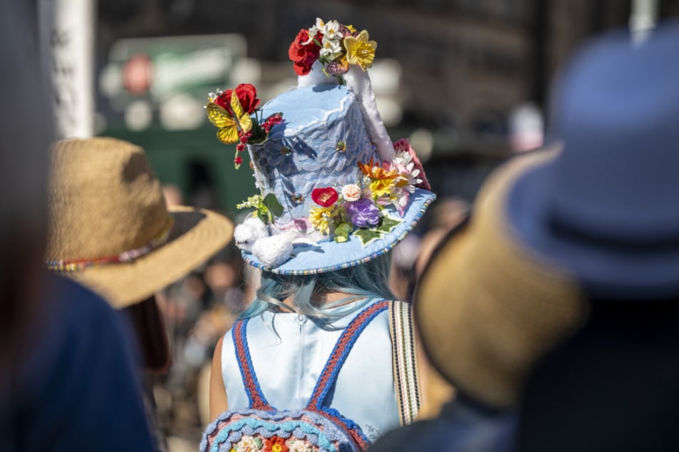 Am Wochenende gibt es viele bunte und kreative Hüte in der Chemnitzer Innenstadt zu sehen.