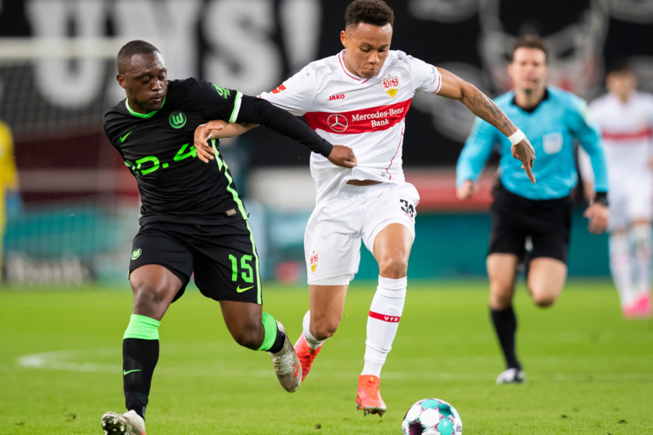 Bleibt Roberto Massimo (20, r.) auch in der kommenden Saison für den VfB am Ball?