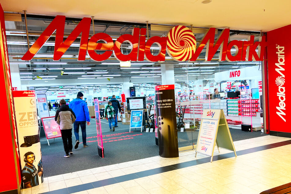 MediaMarkt Dresden - ElbePark Peschelstraße 39.