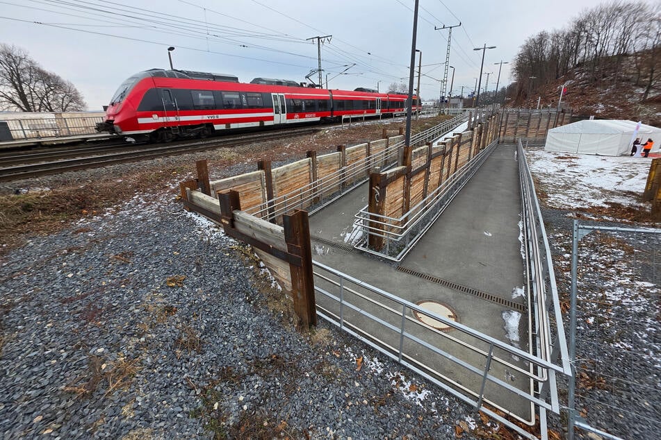 Der Bahn-Haltepunkt Cotta wird barrierefrei umgebaut.