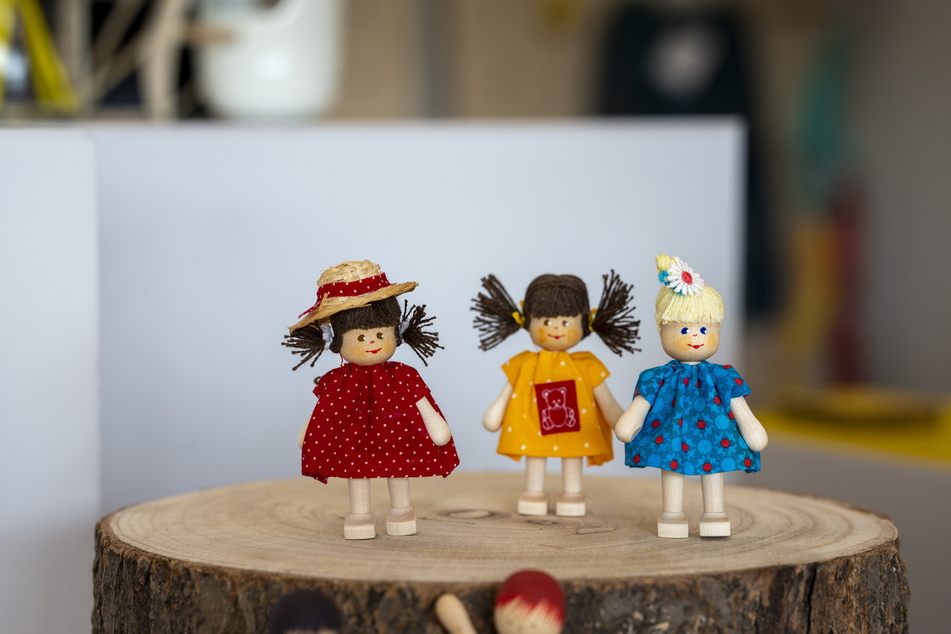Holzkunst "Made in Sachsen": Die Spielfiguren von Annedore Krebs.