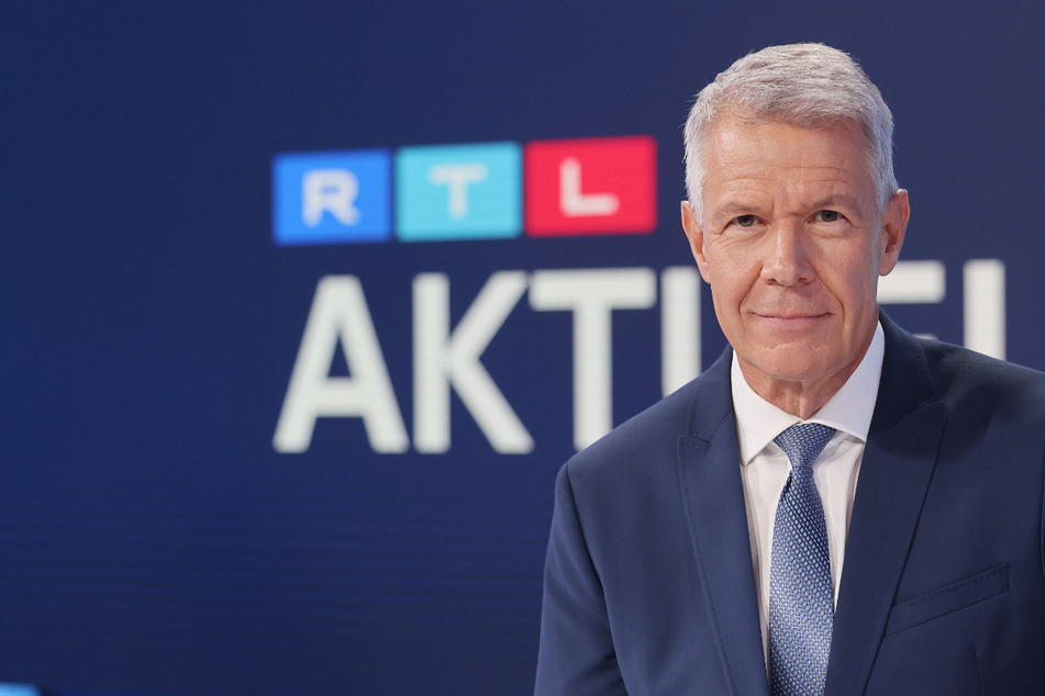 RTL-Anchorman Peter Kloeppel erleichtert: "Muss nicht mehr auf Monitor gucken"