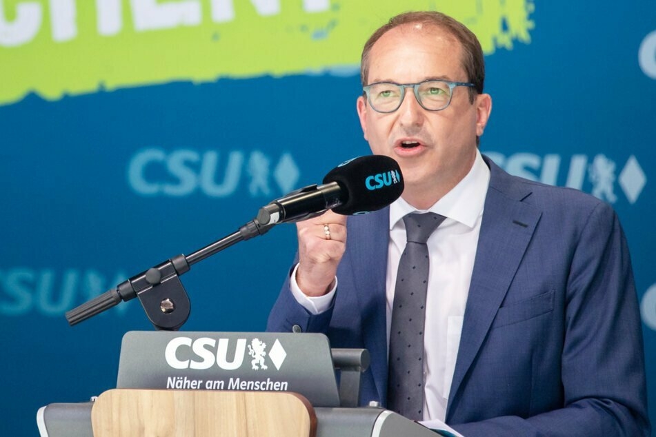 Ein Herz für Sparfüchse? Dobrindt fordert ein "Sparer-Stärkungs-Paket"