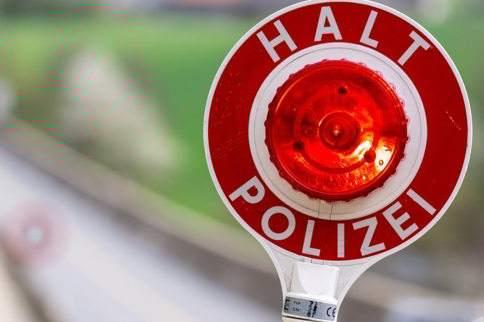 Diebe räumen Biker-Truck aus: Beute im sechsstelligen Bereich