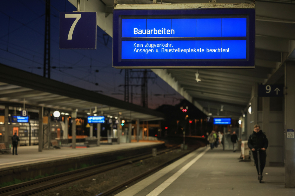 Ab 21 Uhr am Freitagabend (14. April) sollen die Züge zwischen Duisburg und Essen wieder rollen.