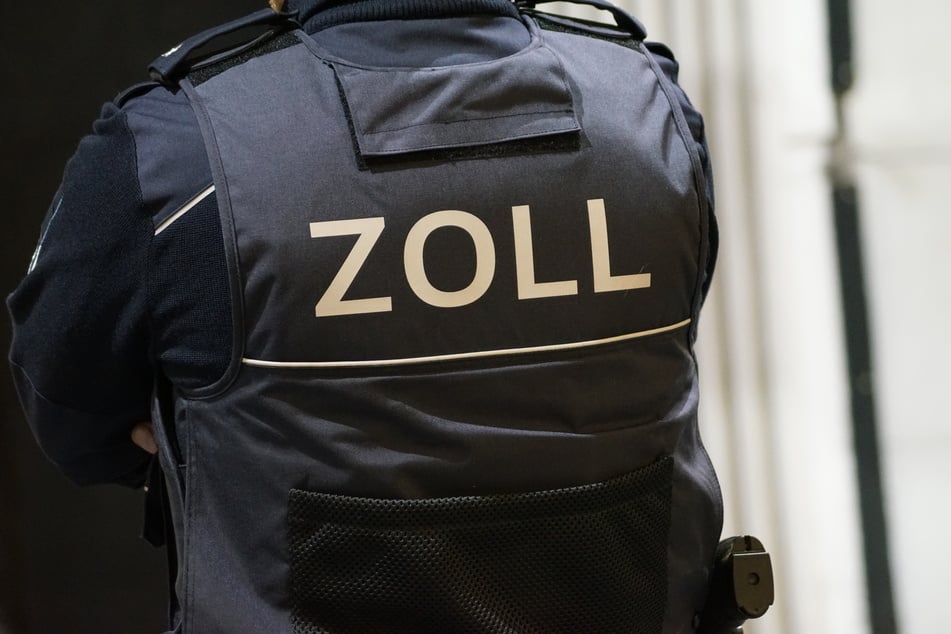 Schwarzarbeit, Sozialbetrug, illegale Beschäftigung: Zoll greift im Gastgewerbe durch