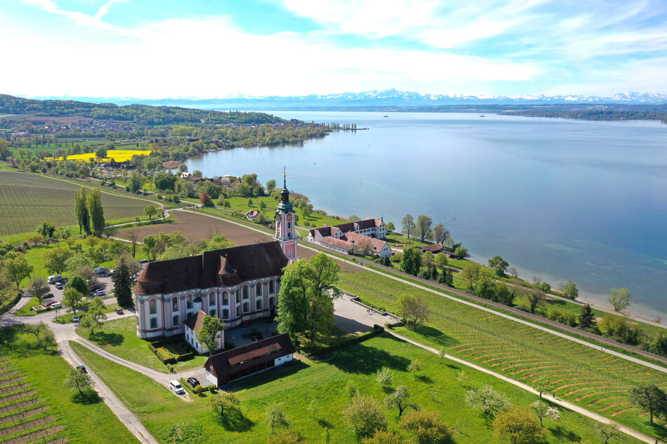 Baden-Württemberg lockt mit dem Bodensee und den Alpen.
