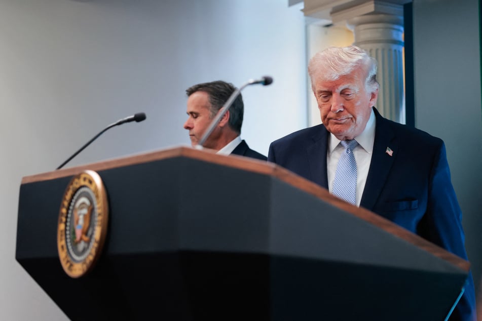 Calls for Trump to be removed from office reach fever pitch despite Iran truce