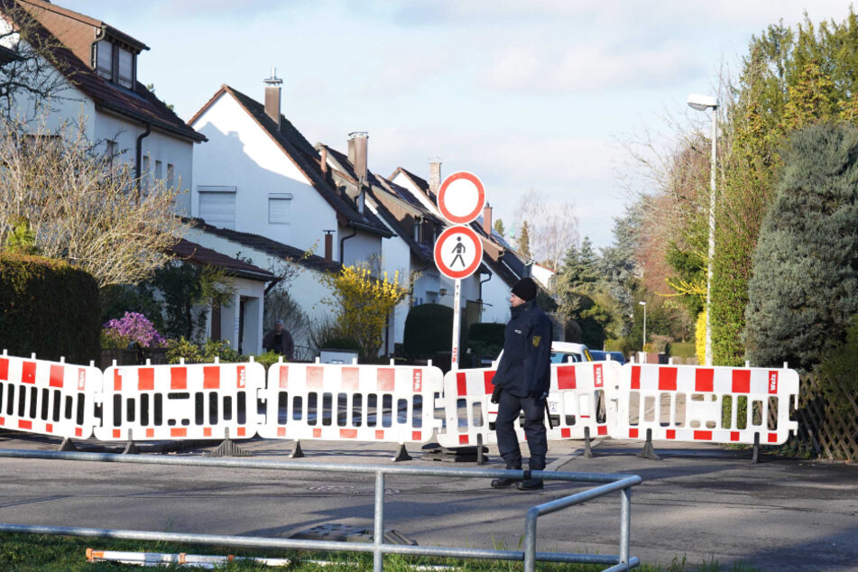 Eine Absperrung in Stuttgart-Möhringen.