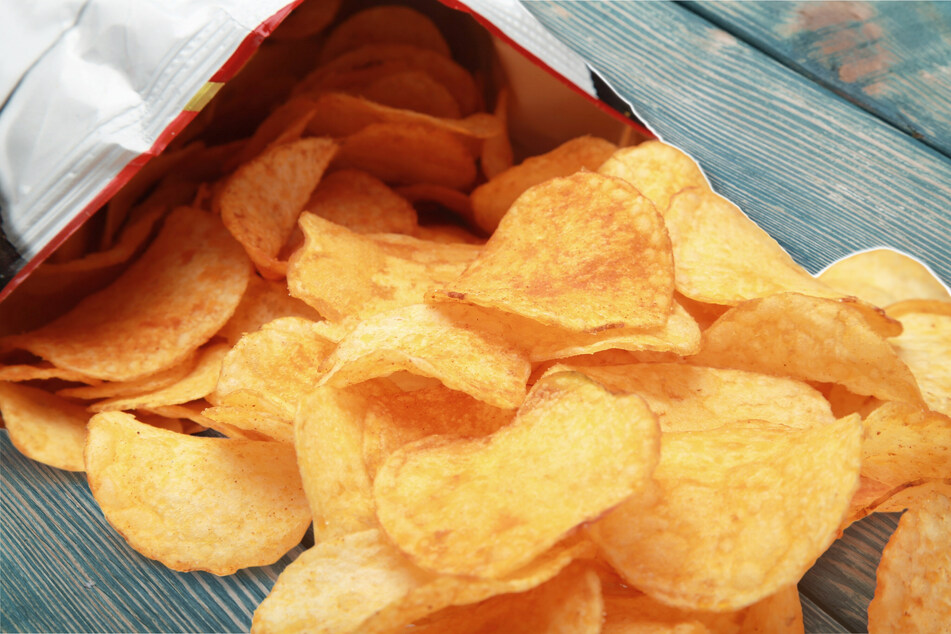Chips sollen aufgrund ihrer stärkehaltigen, öligen Zusammensetzung sehr leicht entflammbar sein.