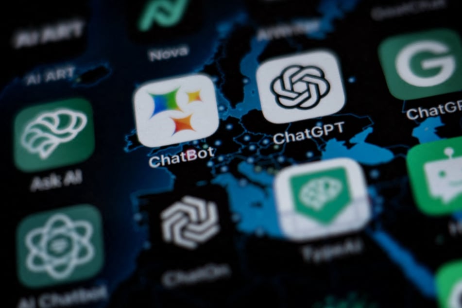 AI companions powered by generative artificial intelligence present real risks and should be banned for minors, a leading US tech watchdog warns.