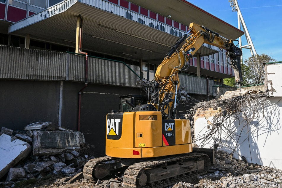 Das Verwaltungsgericht Berlin hat am Freitag dem Eilantrag der Senatsverwaltung für Stadtentwicklung, Bauen und Wohnen stattgegeben.