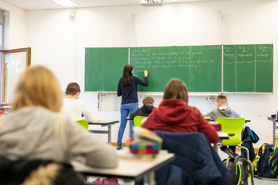 Die Corona-Selbsttests an Sachsens Schulen haben diese Woche bei 191 Schülern ein positives Ergebnis gezeigt.