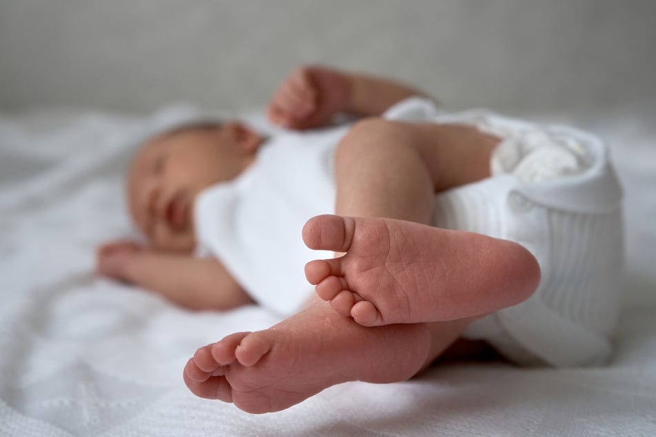 Das Baby wurde wie durch ein Wunder gerettet. (Symbolbild)