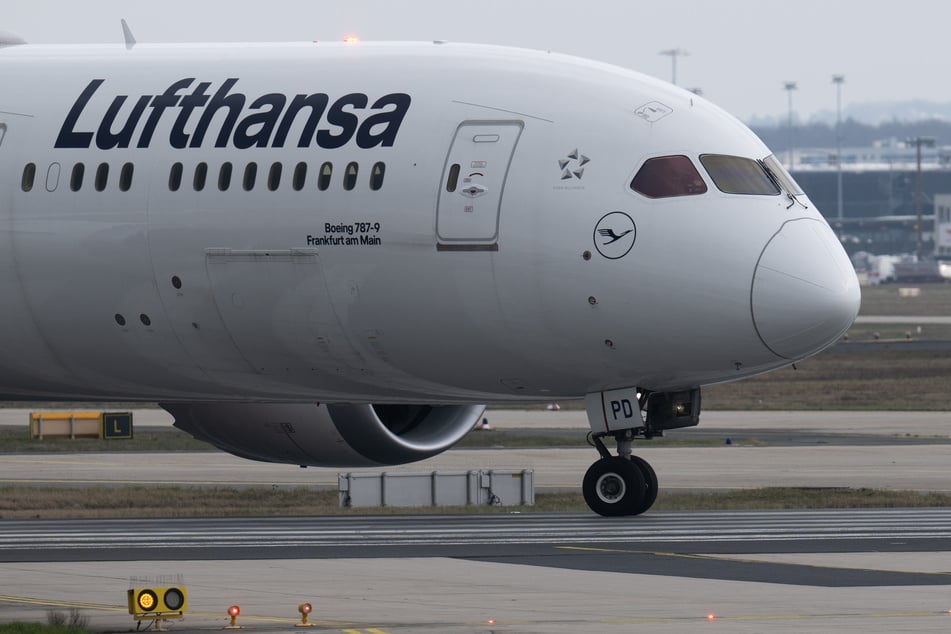 Der Lufthansa-Flieger musste nach dem Start in Frankfurt am Main auf Rhodos notlanden. (Symbolfoto)