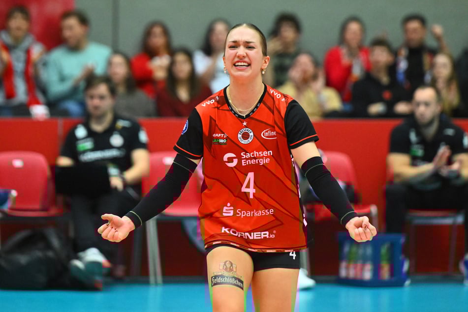 DSC-Zuspielerin Emma Grome (23) freut sich über den Besuch ihrer Familie.