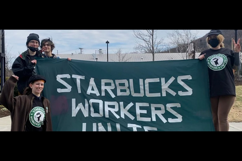 Starbucks workers in at the Bridges location in Roanoke, Virginia, voted 14-0 to unionize on Monday.