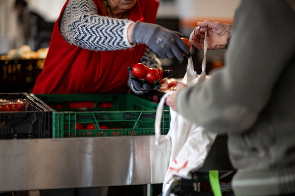 Erschreckende Zahlen: So viele Menschen in NRW benötigen die Hilfe von Tafeln