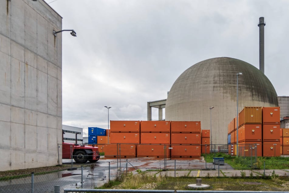 Seit 2017 wird das Atomkraftwerk im südhessischen Biblis angerissen.