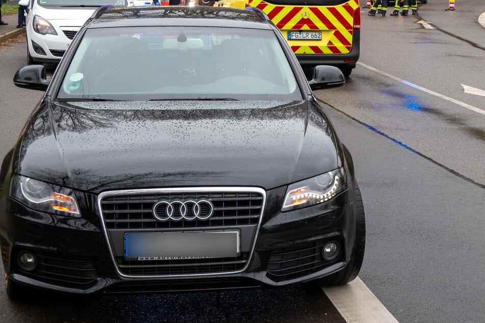 Rettungshubschrauber im Einsatz: Frau von Auto erfasst und schwer verletzt