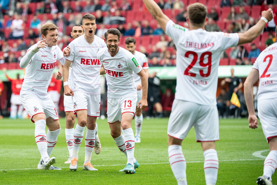 Uth (3.v. l.) lieferte eine starke Saison beim 1. FC Köln ab.