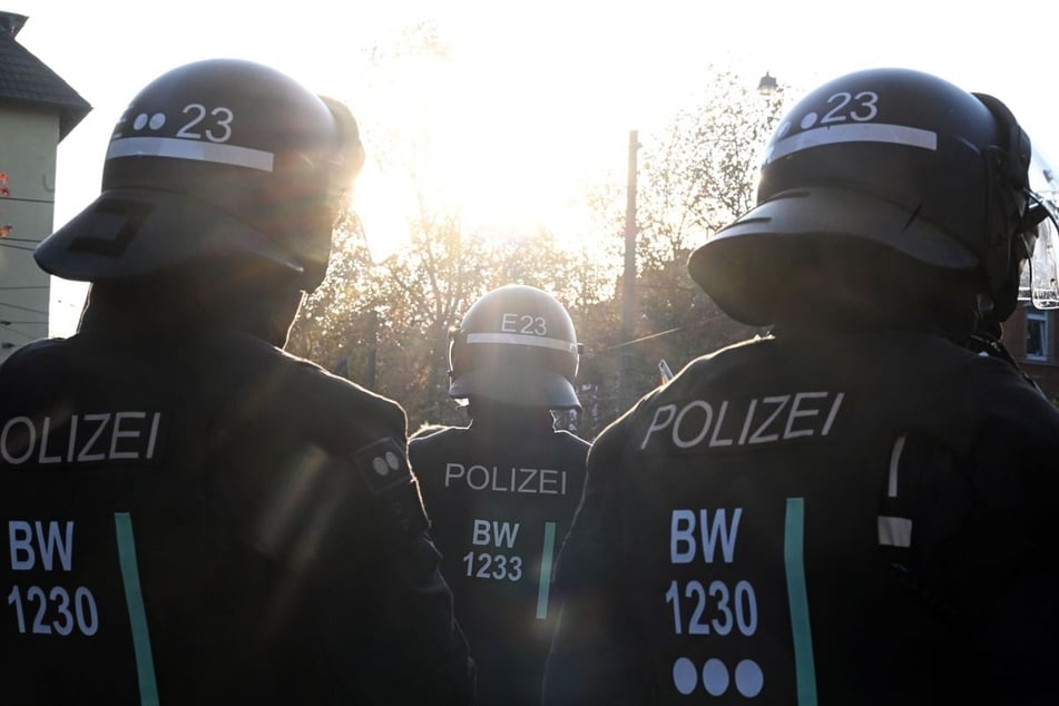 Die Polizei schließt Gewalt bei den anstehenden Protesten in Stuttgart nicht aus. (Symbolfoto)