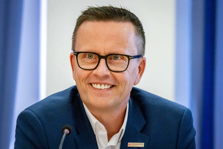 Sparkassen-Vorstand Michael Kreuzkamp (56) freut sich über den Doppelsieg des KuHa-Marathons.