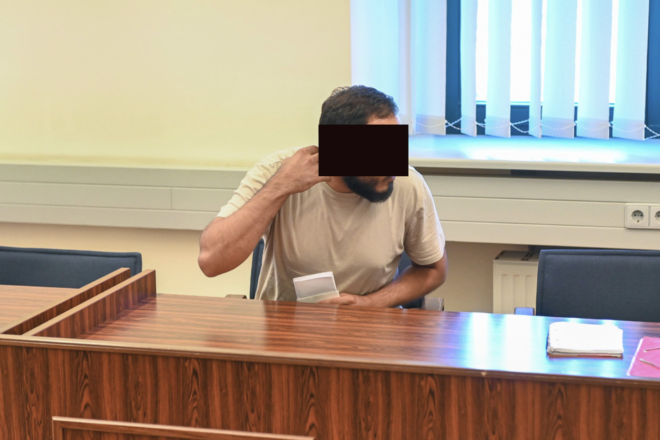 Jasin Jusef A. (24) musste sich am Dienstag wegen exhibitionistischer Handlungen vor dem Amtsgericht Leipzig verantworten.