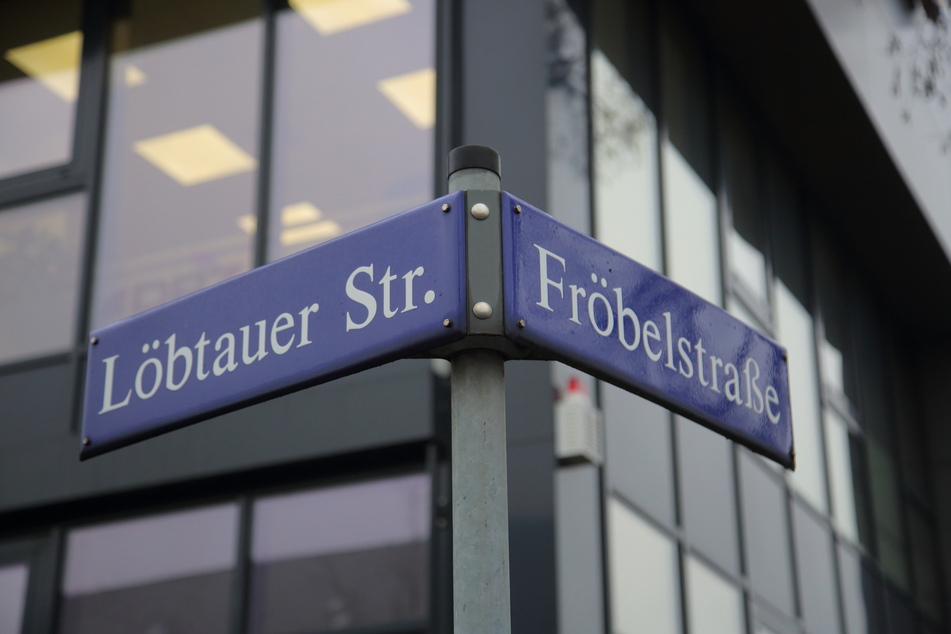 An der Kreuzung von Fröbel- und Löbtauer Straße eskalierte ein Streit zwischen zwei Autofahrern.