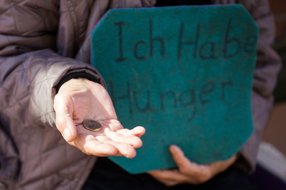 Laut Kölner Stadtordnung ist das aggressive Betteln in der Domstadt bereits verboten. Wird die Regelung nun verstärkt? (Symbolfoto)