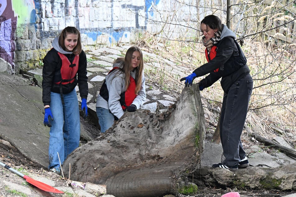 Wie immer unter den Fundstücken: eine Matratze.