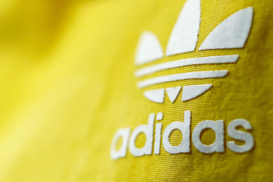 Der Sportartikelhersteller Adidas legt die Zahlen für das dritte Quartal vor. (Symbolbild)
