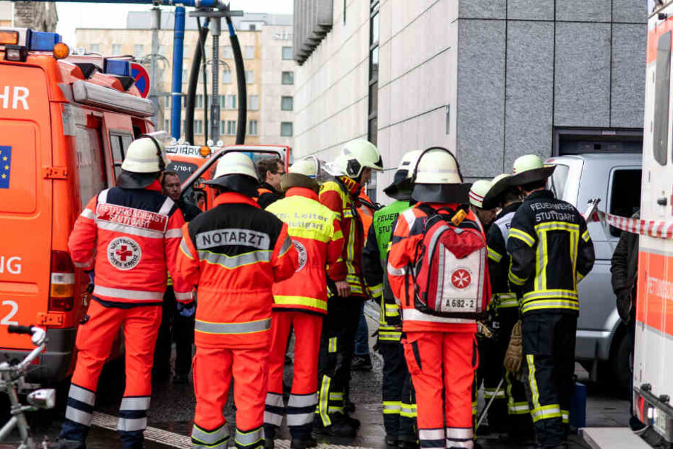 Einsatzkräfte am Hauptbahnhof Stuttgart.