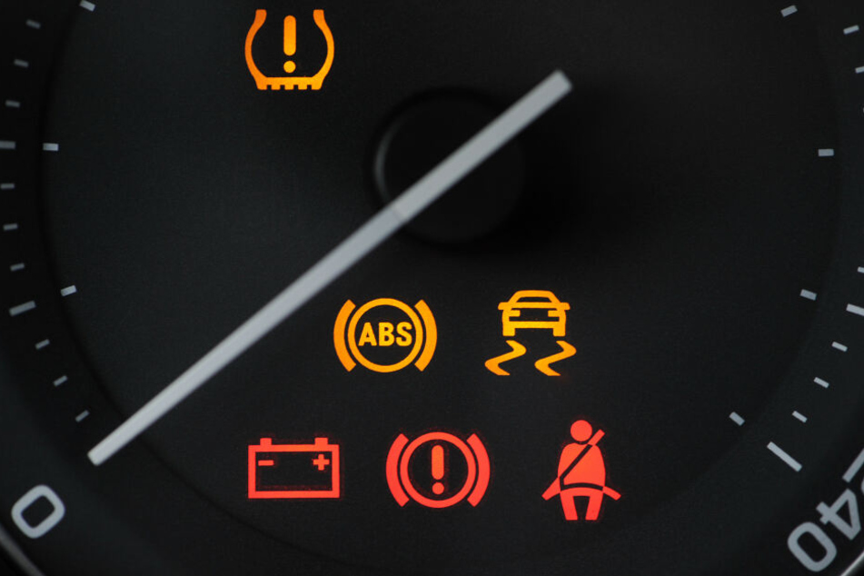 Das Auto hatte sich wegen eines technischen Defekts selbständig gemacht. (Symbolbild)