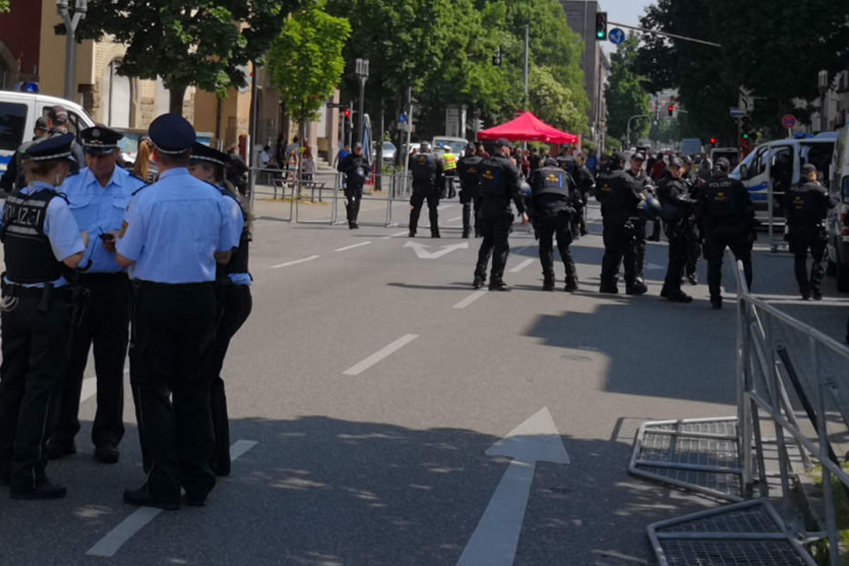Vor den Demonstrationen: Die Polizei bereitet sich vor.