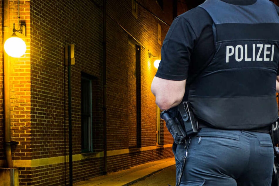 Attacke in Hattersheim: Junge Frau (22) rastet aus und schlägt mit Glasflasche zu