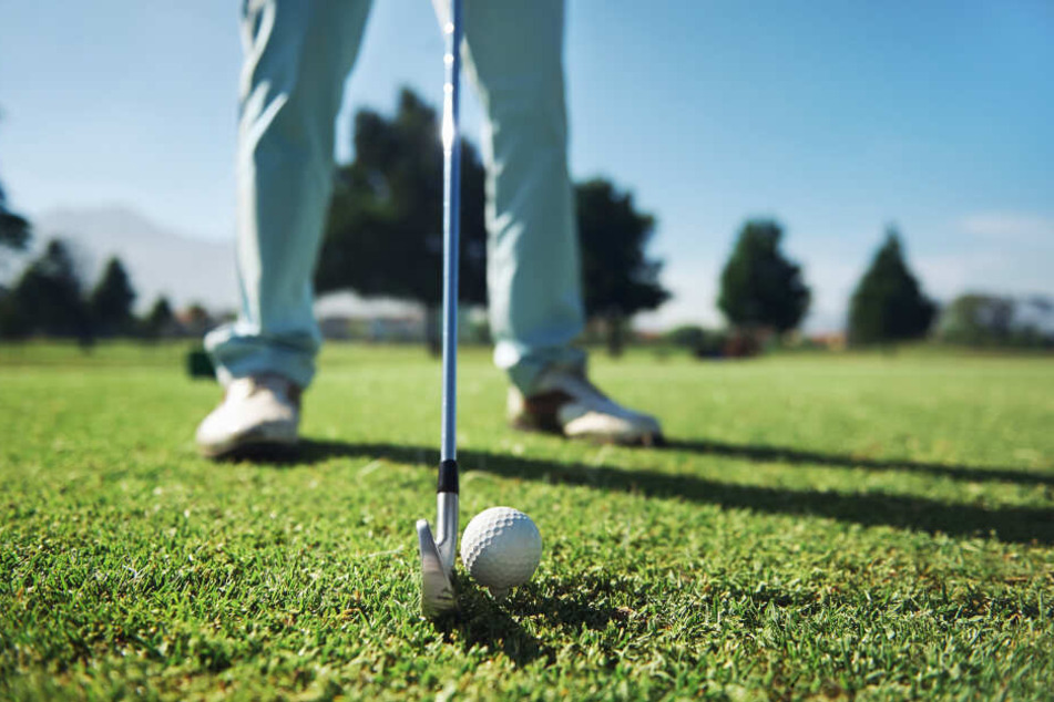 Das Unglück passierte beim Golfen.
