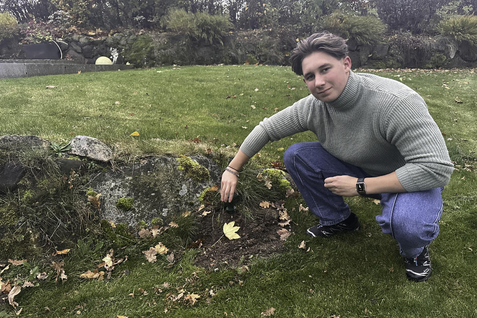 Theo (17) hat mit einem kleinen Erbe ein Unternehmen aufgebaut.