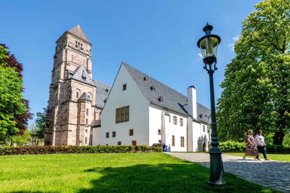Der Schlossberg hat alte Lava unterm Fundament.