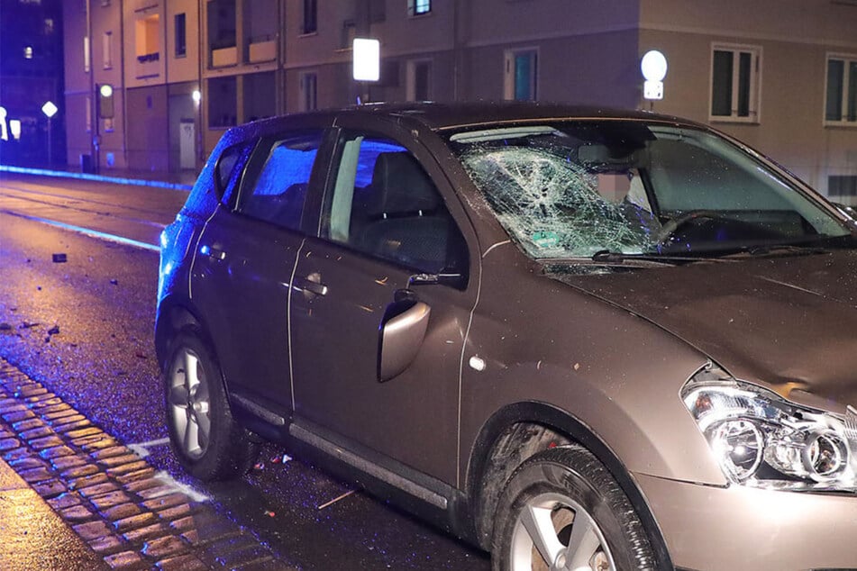 Kurz nach Mitternacht: Fußgänger angefahren und schwer verletzt