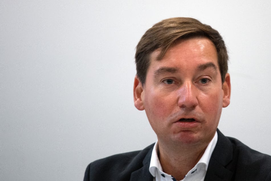 Sebastian Hartmann (43), Vorsitzender der NRW-SPD, will nicht für die Spitzenkandidatur zur nächsten NRW-Landtagswahl antreten.