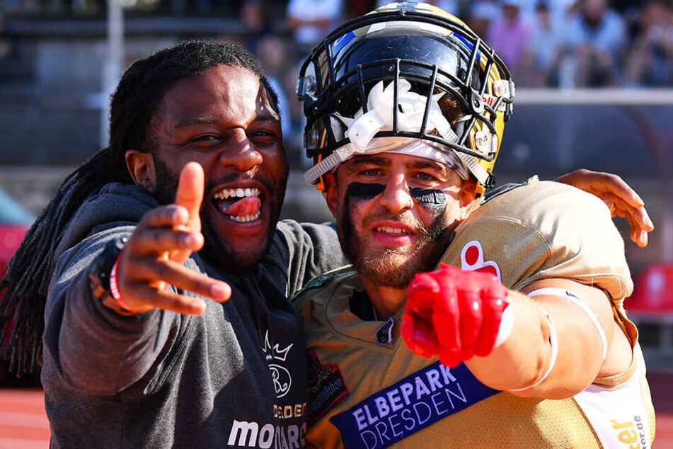 Die pure gute Laune! Der noch verletzte Runningback Glen Toonga (l.) mit Linebacker Tim Hagmann.
