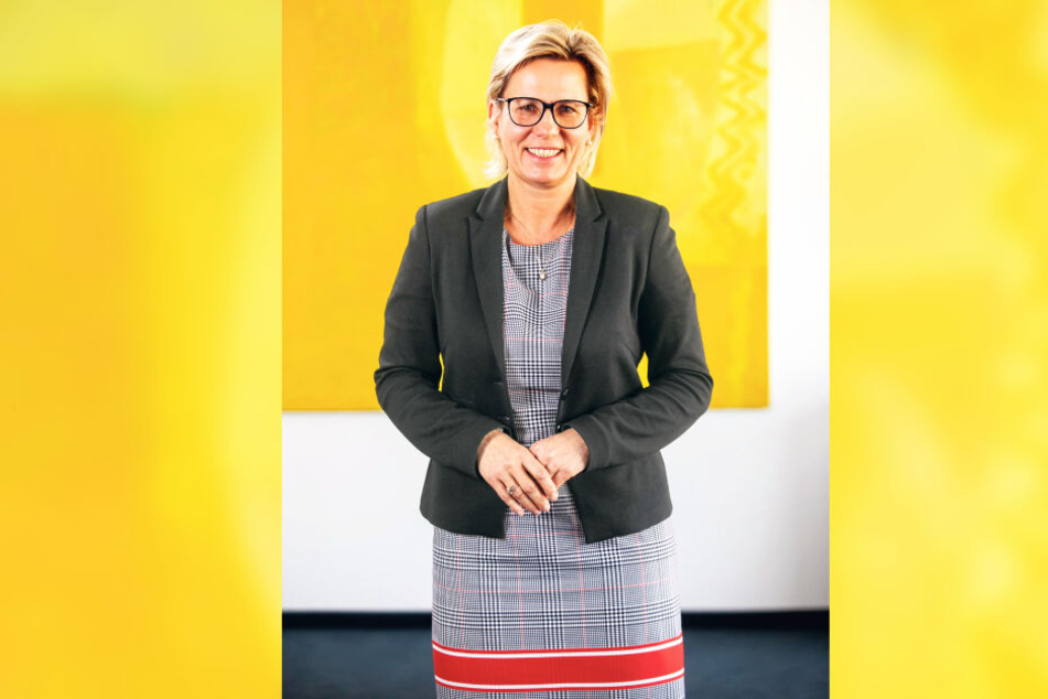 Barbara Klepsch und ihre neuen Mitarbeiter ziehen in die ehemalige Hauptpost der DDR.