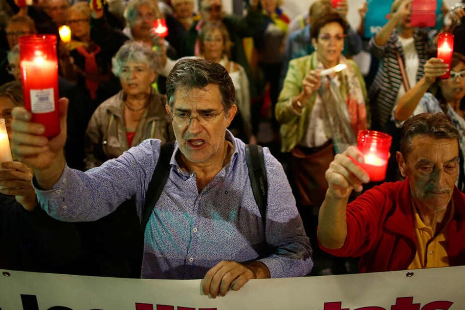 Am Dienstag protestierten in Barcelona Demonstranten gegen die Verhaftung katalanischer Aktivisten.